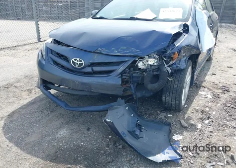 2013 Toyota Corolla S z USA, uszkodzony, nr VIN 2T1BU4EE4DC110859